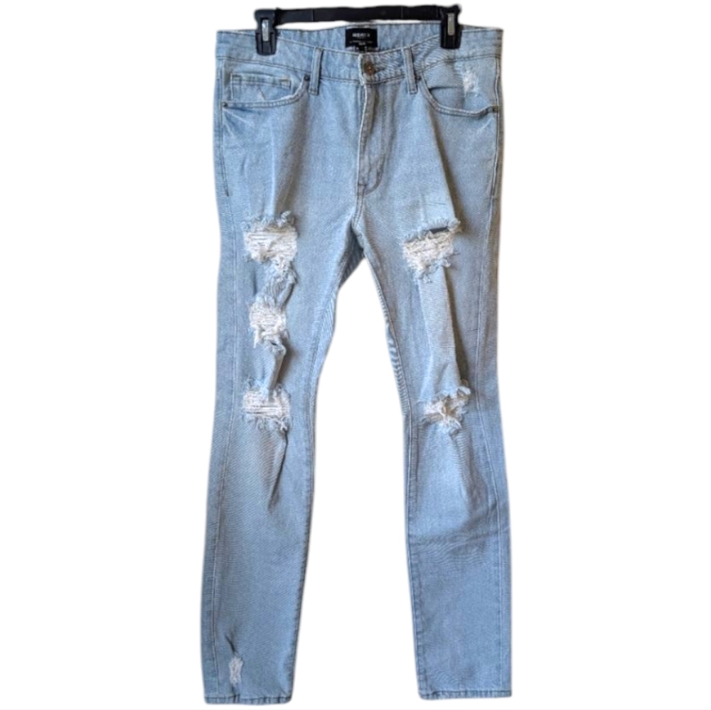 Forever 21 Light Wash Distressed Slim Fit Jeans Size 32